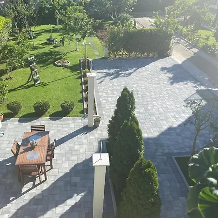 No 13 アパート *