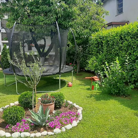 No 13 アパート モスタル