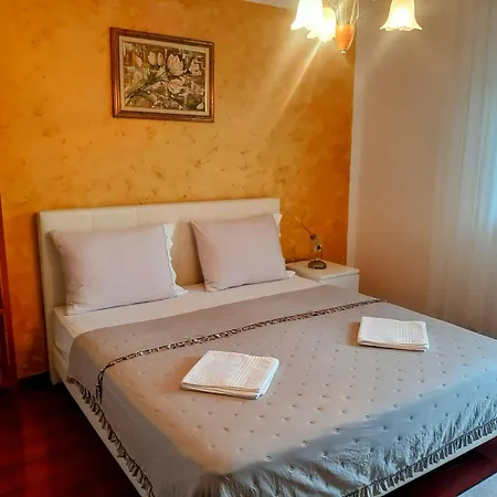 No 13 Apartment *